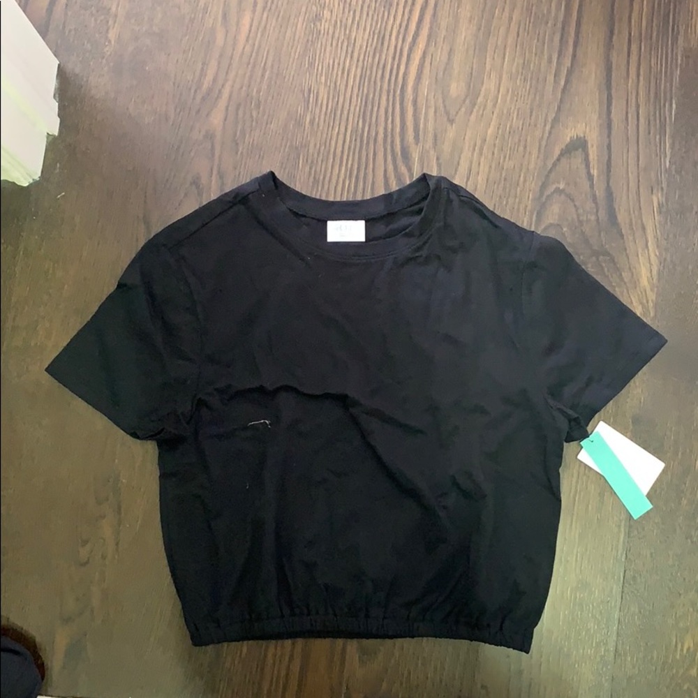 New with tags abound tee